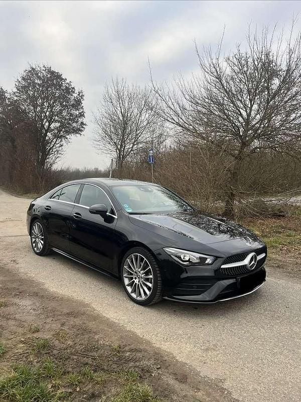 Gebraucht Mercedes CLA200 AMG line 163 PS (119 kW) 2023 Schwarz Coupé
