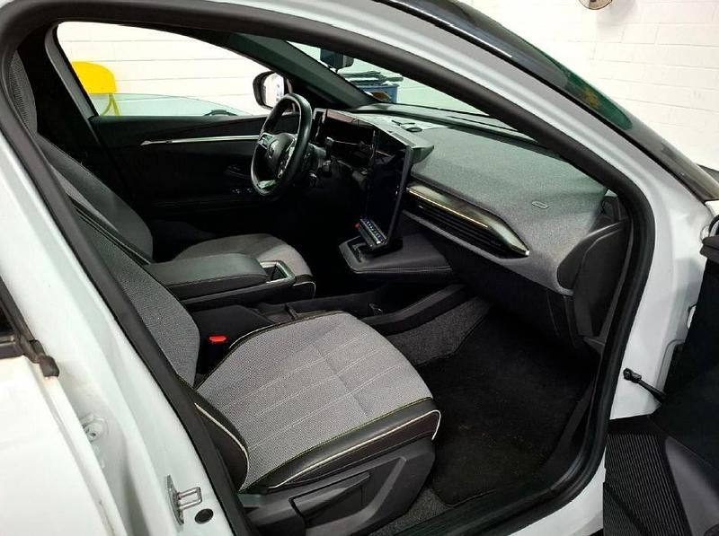 Gebraucht Renault Megane E-Tech Techno 160 kW (218 PS) 2023 Weiß Limousine