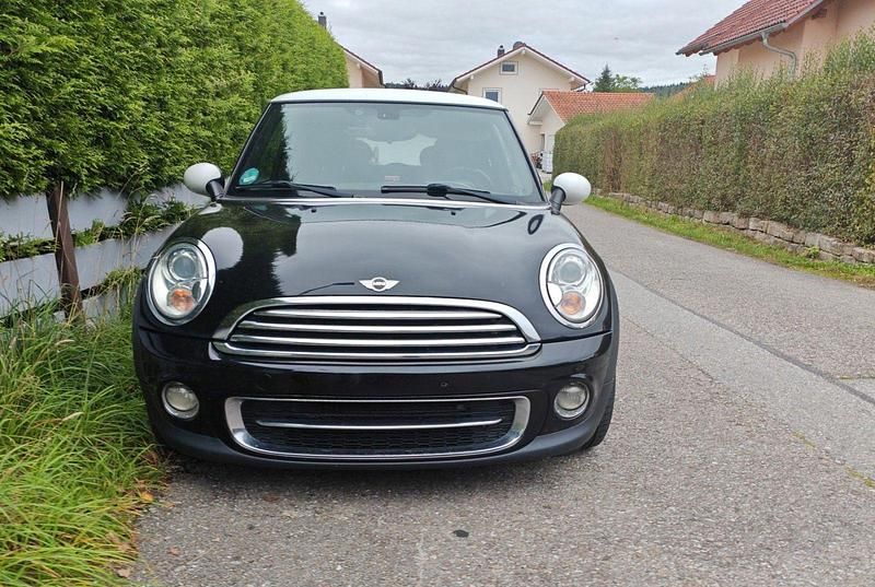 Gebraucht Mini Cooper D 111 PS (81 kW) 2011 Schwarz Kleinwagen