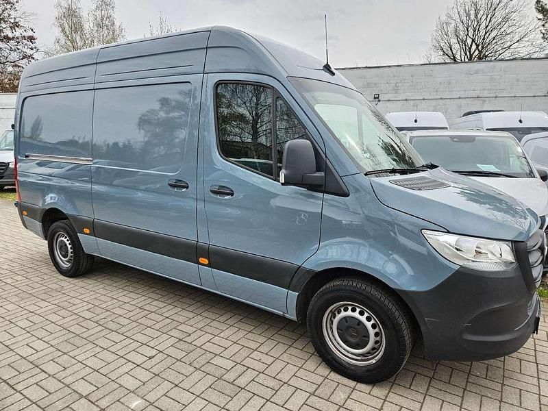 Gebraucht Mercedes Sprinter 170 PS (125 kW) 2025 Blaugrau mb 7709 Van
