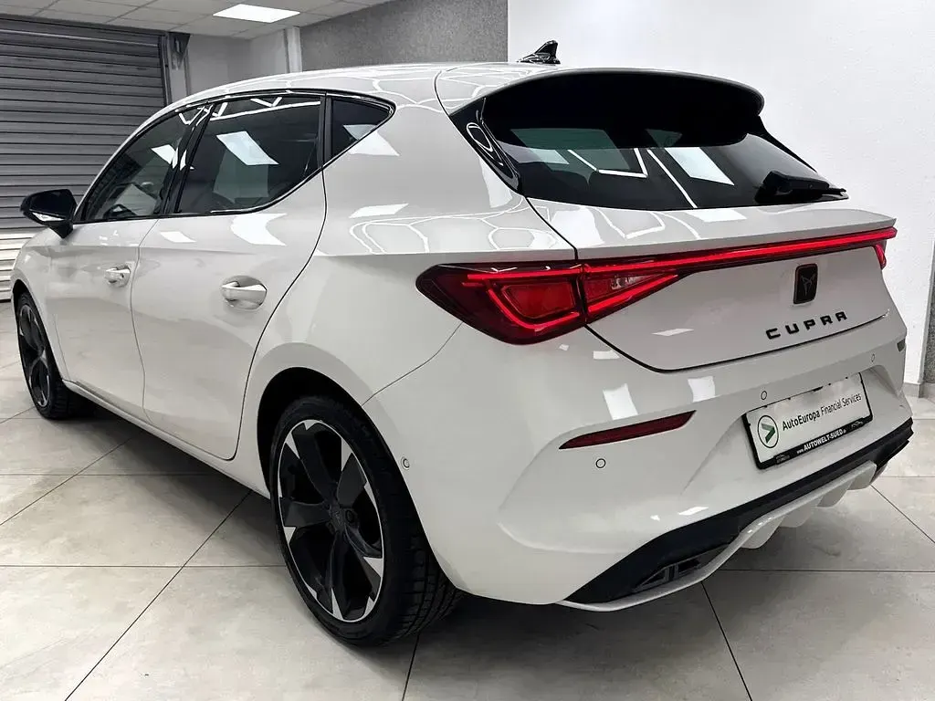 Second-hand Cupra Leon 150 CP (110 kW) 2024 Alb Berlinǎ