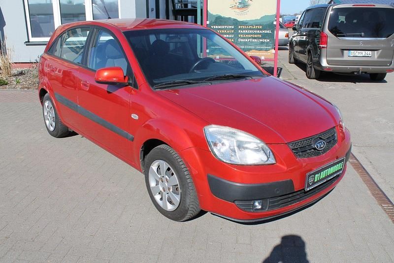 Second-hand Kia Rio 97 CP (71 kW) 2008 Portocaliu Berlinǎ