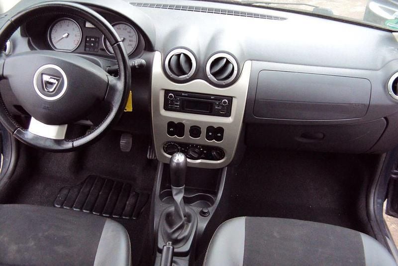 Gebraucht Dacia Logan MCV Lauréate 84 PS (61 kW) 2012 Blau Kombi