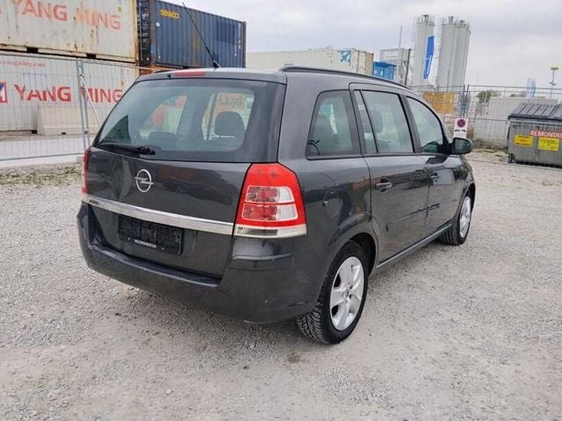 Gebraucht Opel Zafira 140 PS (102 kW) 2012 Grau Van / Kleinbus