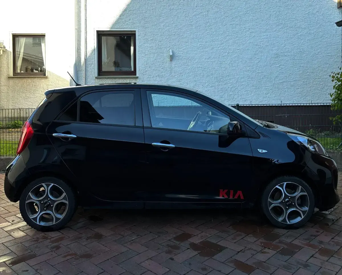 Gebraucht Kia Picanto Intro Edition 86 PS (63 kW) 2015 Schwarz Kleinwagen