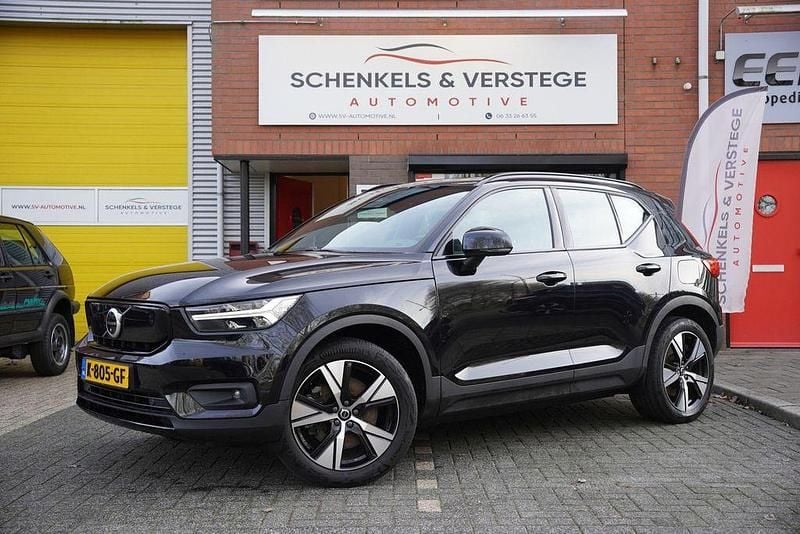 Schwarz Gebraucht 2020 Volvo XC40 R-Design SUV | 17.545 € (Superpreis) - Bild 1/4