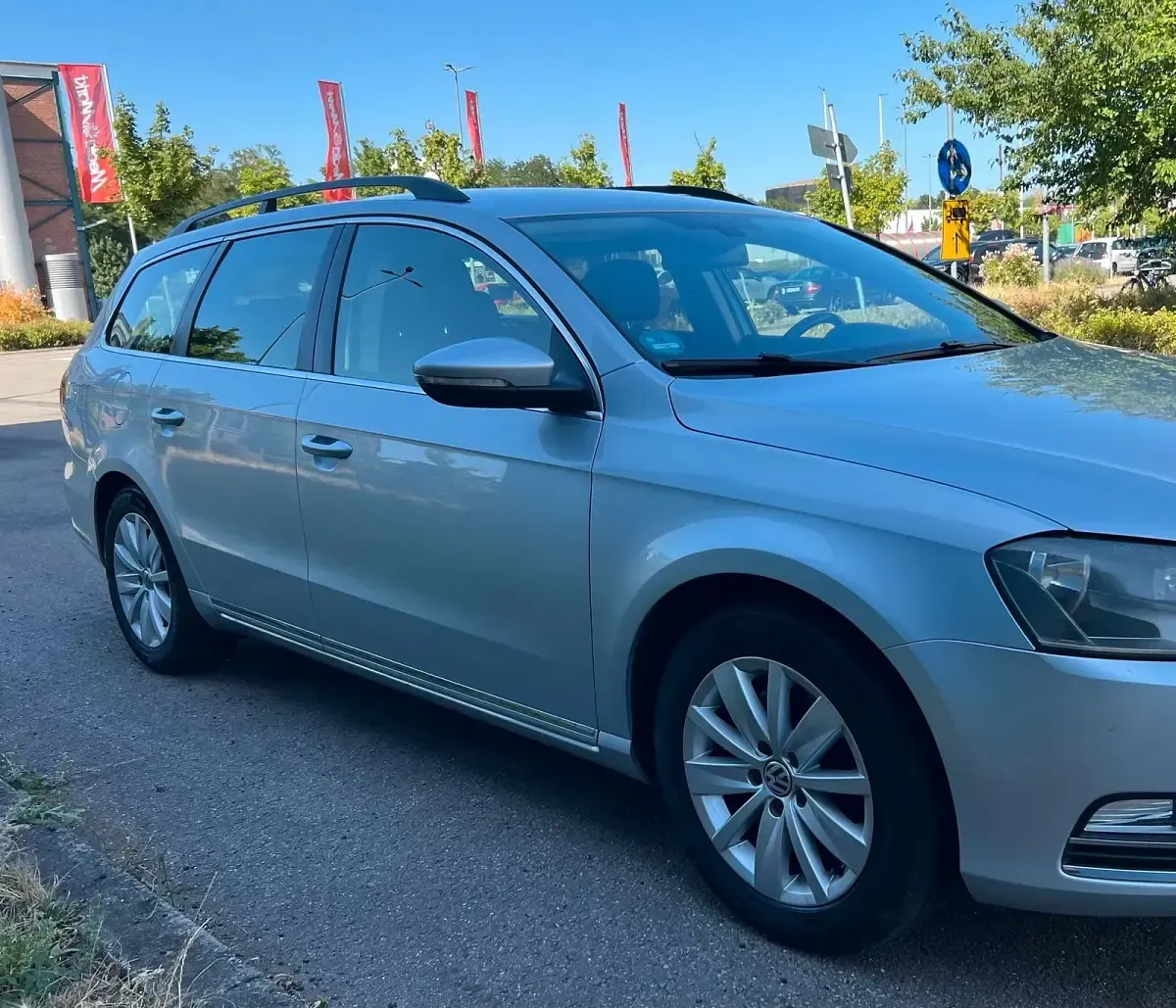 Gebraucht VW Passat 140 PS (102 kW) 2013 Silber Kombi