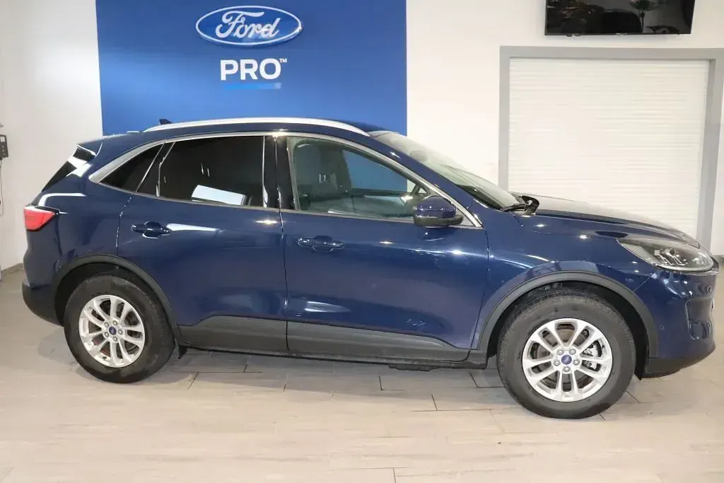Gebraucht Ford Kuga Titanium 224 PS (164 kW) 2022 Blau SUV