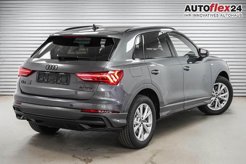 Grau Neu 2025 Audi Q3 S-Line SUV | 47.540 € (Superpreis) - Bild 1/4