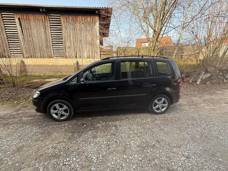 Gebraucht VW Touran 105 PS (77 kW) 2007 Schwarz Van / Kleinbus