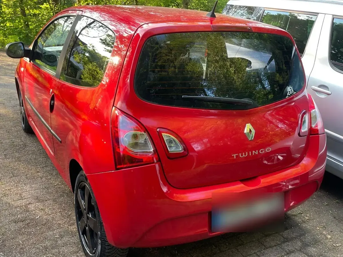 Używany Renault Twingo 75 KM (55 kW) 2013 Czerwony Hatchback