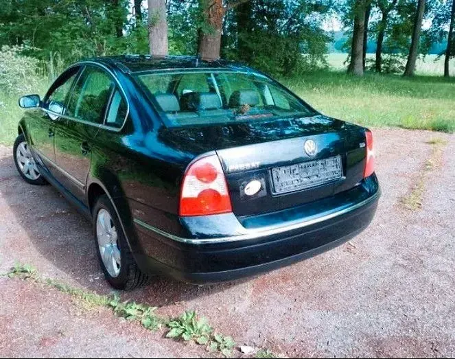 Gebraucht VW Passat Highline 131 PS (96 kW) 2003 Schwarz Limousine