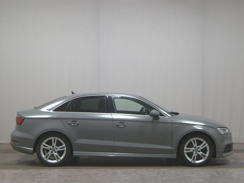 Gebraucht Audi A3 S-Line 150 PS (110 kW) 2020 Quantumgrau Limousine