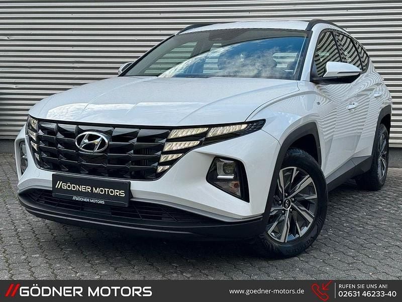 Weiß Gebraucht 2023 Hyundai Tucson Select SUV | 27.890 € (Guter Preis) - Bild 1/4