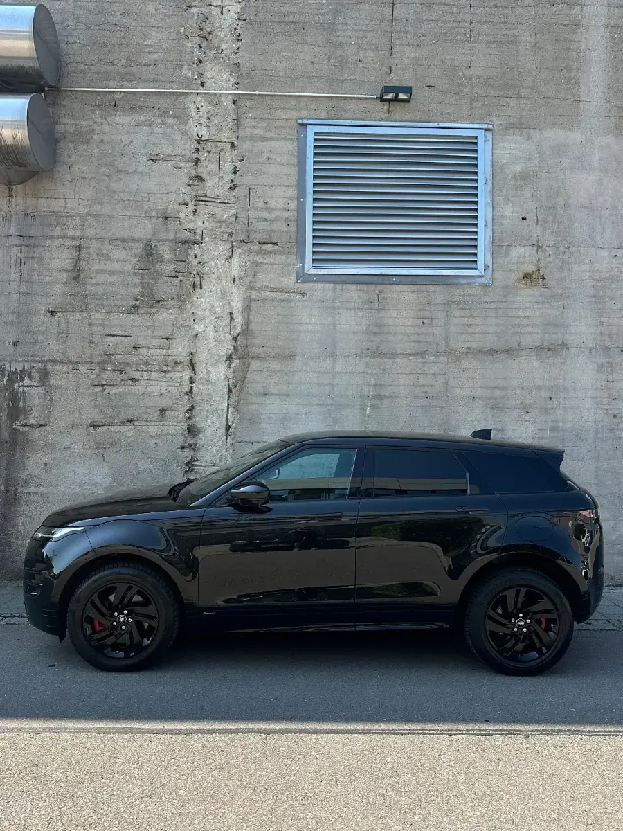 Gebraucht Land Rover Range Rover evoque R-Dynamic 309 PS (227 kW) 2021 Schwarz SUV