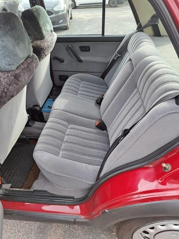 Gebraucht VW Jetta 69 PS (50 kW) 1991 Rot Limousine