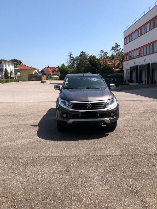 Grau Gebraucht 2017 Fiat Fullback Abholung | 17.700 € (Etwas zu teuer) - Bild 1/4