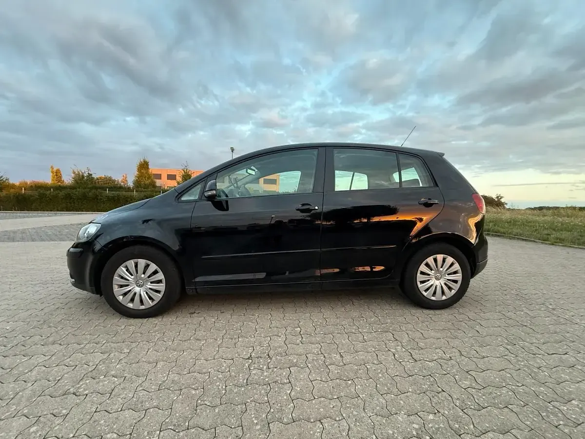 Gebraucht VW Golf Plus Cross 80 PS (58 kW) 2008 Schwarz Kleinwagen