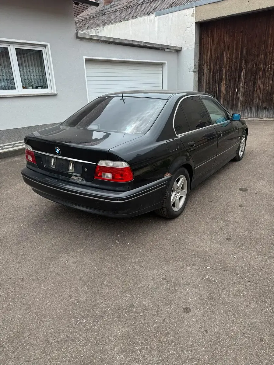 Gebraucht BMW 525 163 PS (119 kW) 2003 Schwarz Limousine