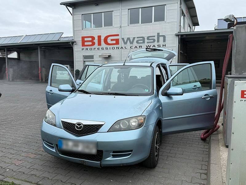 Gebraucht Mazda 2 80 PS (58 kW) 2006 Blau Kleinwagen