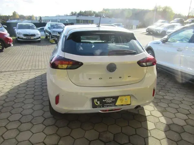 Gebraucht Opel Corsa Edition 101 PS (74 kW) 2025 Weiss/typ aussenverkleidung meta (metallic) Kleinwagen