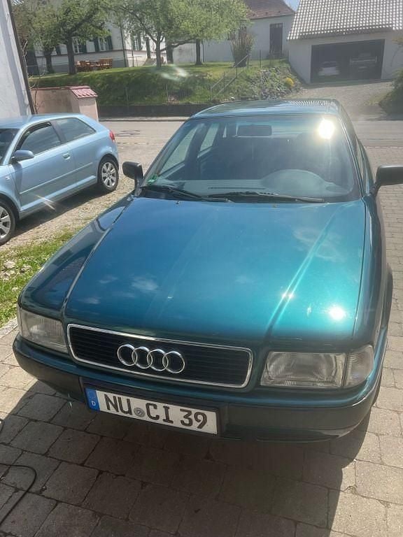 Grün Gebraucht 1994 Audi 80 Limousine | 1.850 € - Bild 1/4