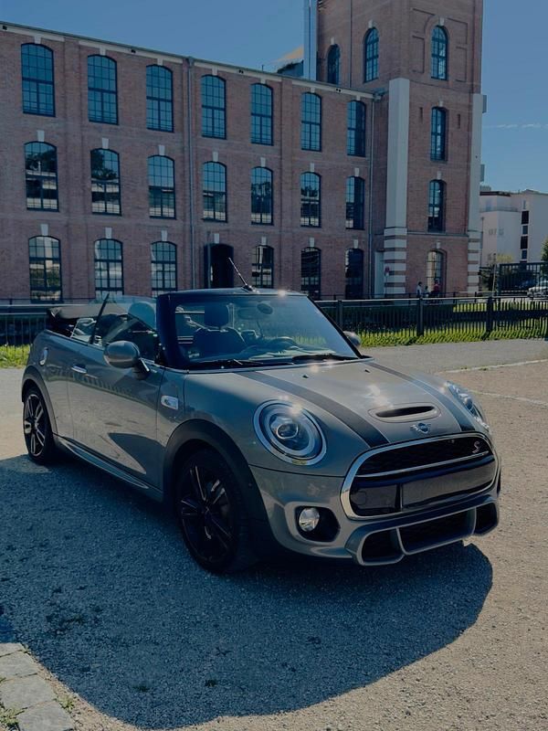 Grau Gebraucht 2019 Mini John Cooper Works Cabriolet Cabrio | 22.999 € (Fairer Preis) - Bild 1/4