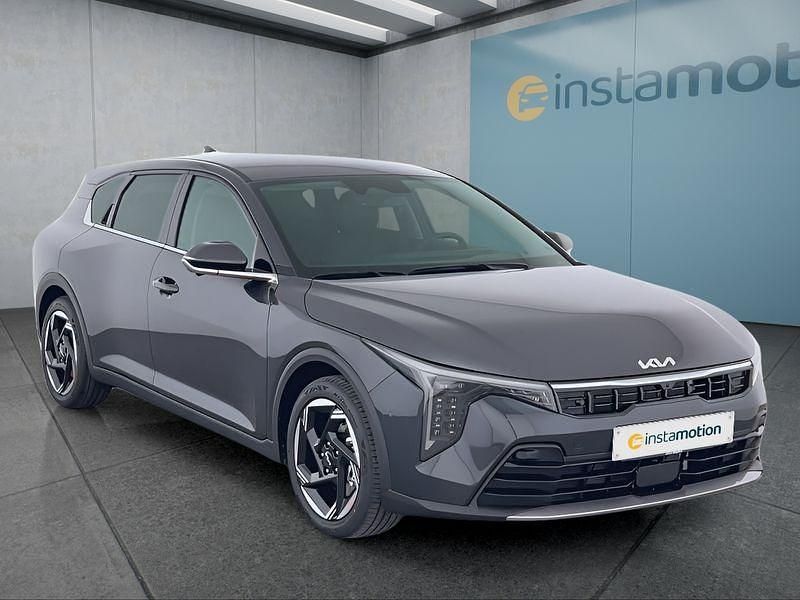 Gebraucht Kia K4 150 PS (110 kW) 2025 Grau Limousine