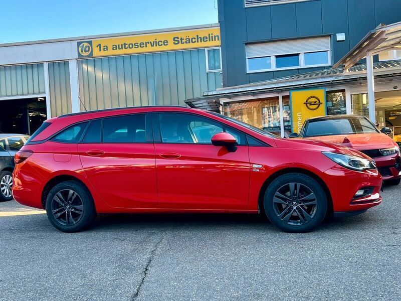 Rot Gebraucht 2019 Opel Astra Kombi | 13.580 € (Etwas zu teuer) - Bild 1/4