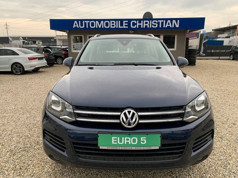 Night blue metallic Gebraucht 2014 VW Touareg SUV | 13.900 € (Guter Preis) - Bild 1/4