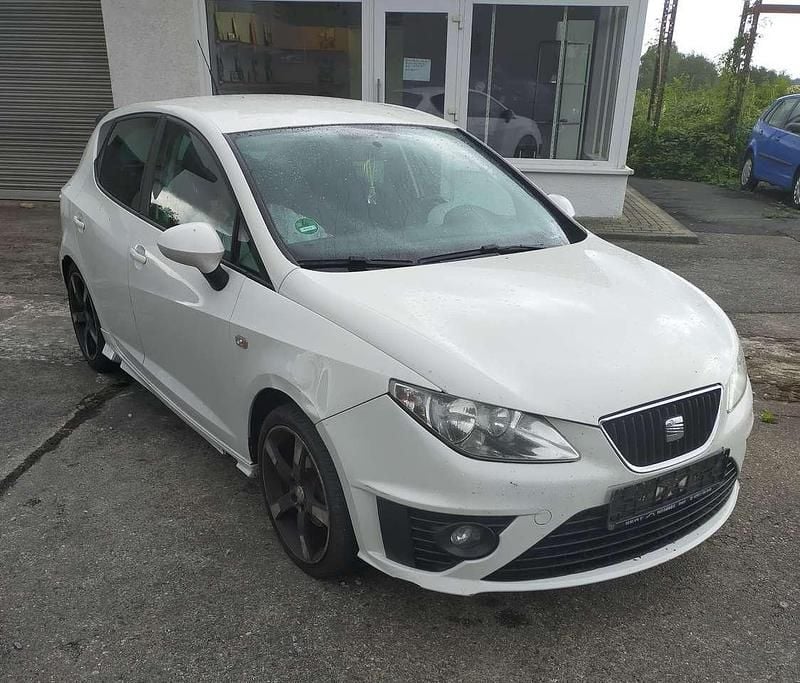 Weiß Gebraucht 2009 Seat Ibiza SC Kleinwagen | 1.770 € (Guter Preis) - Bild 1/4