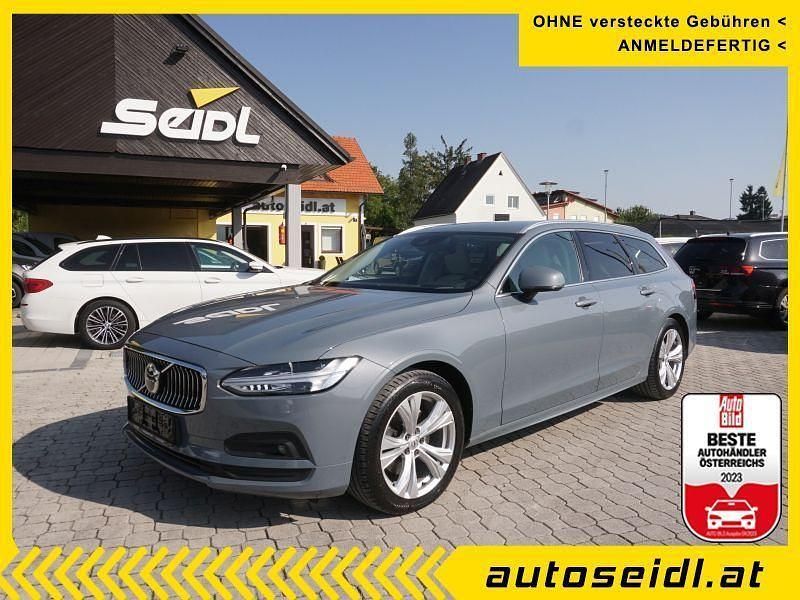 Grau Gebraucht 2021 Volvo V90 Momentum Kombi | 26.500 € (Fairer Preis) - Bild 1/4