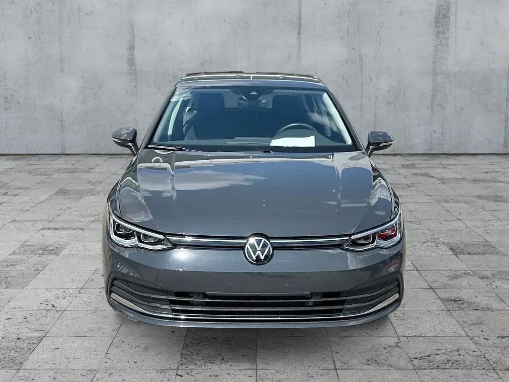 Gebraucht VW Golf VIII Move 110 PS (80 kW) 2024 Grau Limousine