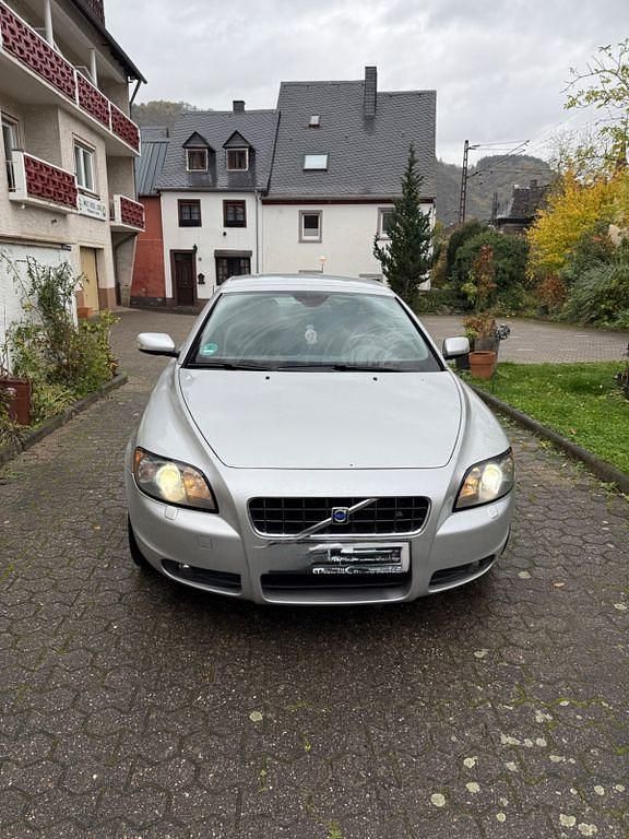 Silber Gebraucht 2007 Volvo C70 Momentum Cabrio | 5.900 € (Fairer Preis) - Bild 1/4