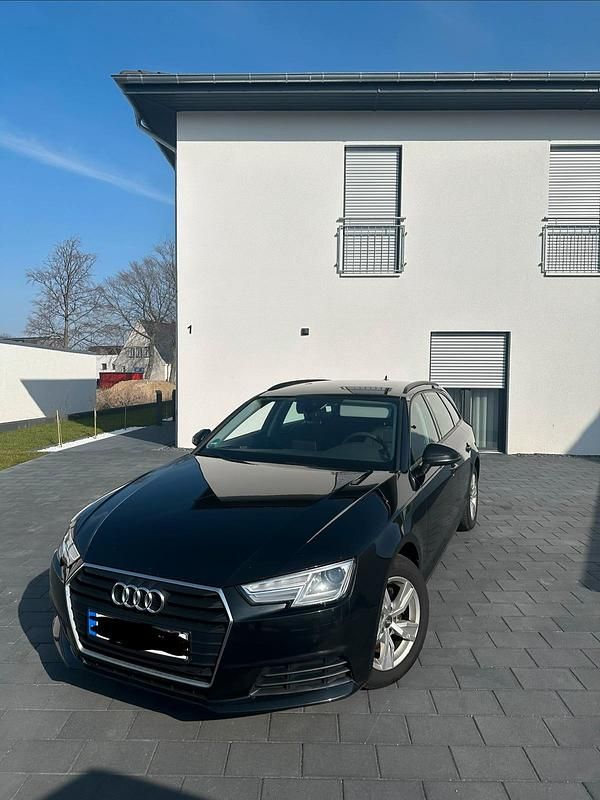 Gebraucht Audi A4 150 PS (110 kW) 2016 Schwarz Kombi
