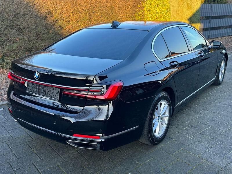 Gebraucht BMW 730 286 PS (210 kW) 2020 Schwarz Limousine