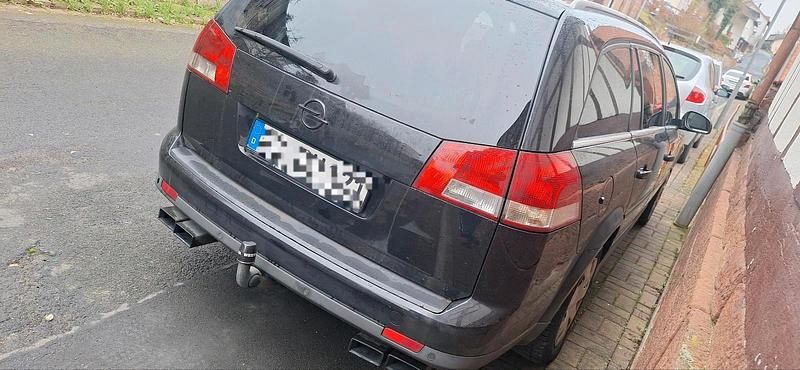 Schwarz Gebraucht 2004 Opel Astra Limousine | 1.100 € (Teuer) - Bild 1/4