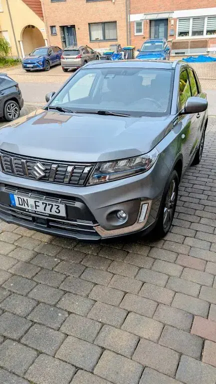 Gebraucht Suzuki Vitara Comfort+ 129 PS (94 kW) 2022 Silber SUV