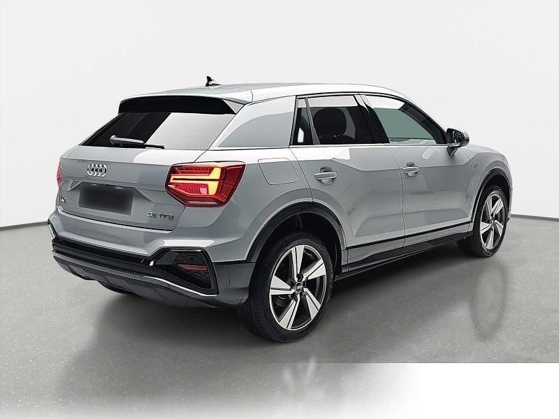 Neu Audi Q2 S-Line 150 PS (110 kW) 2025 Metallic SUV