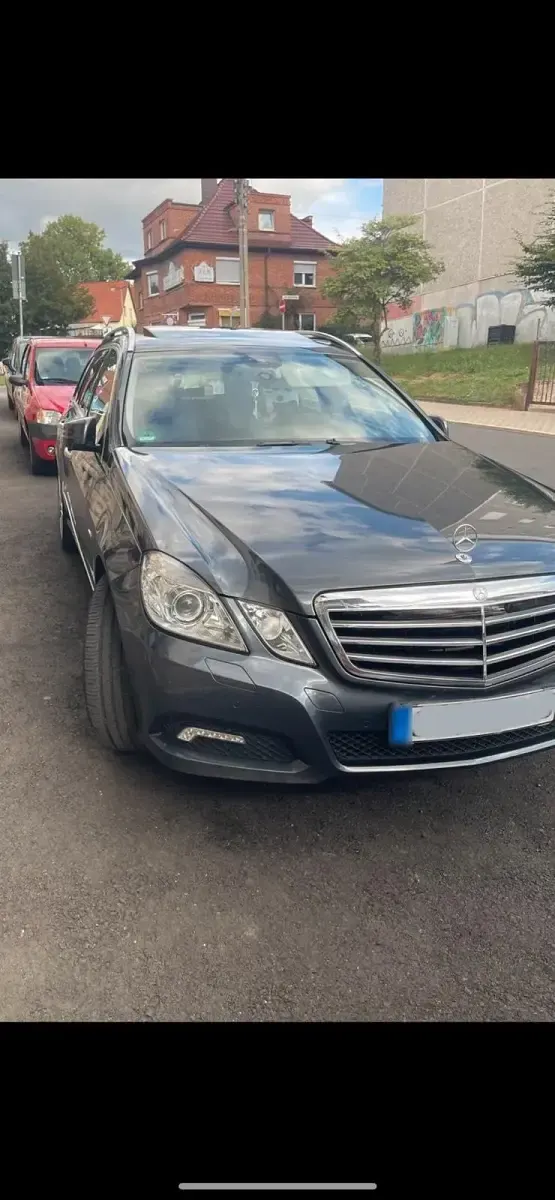 Gebraucht Mercedes E350 231 PS (169 kW) 2010 Grau Kombi
