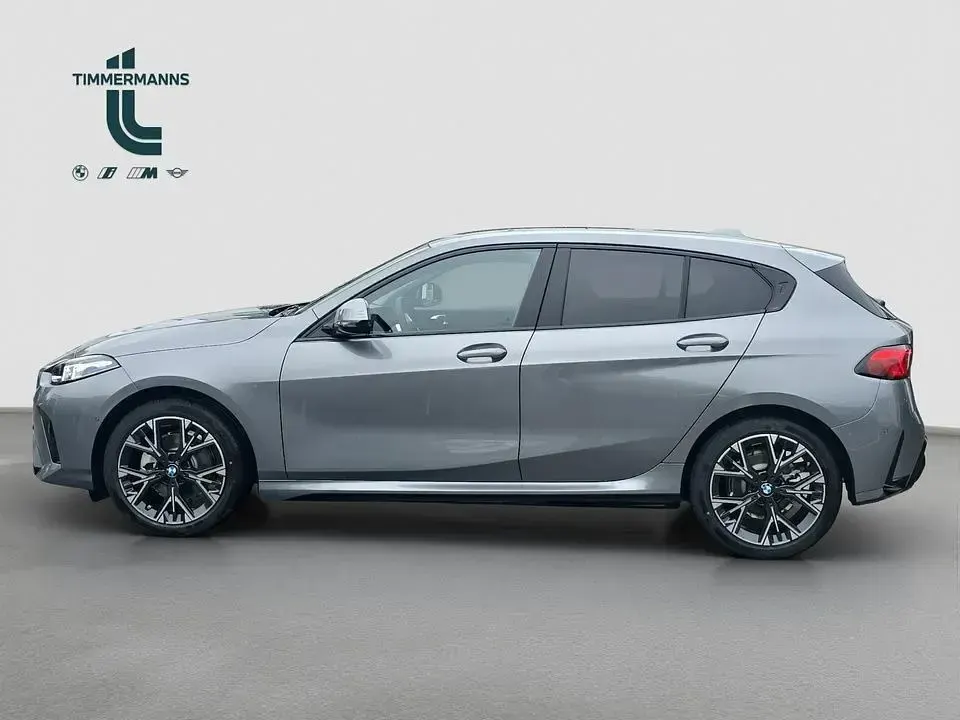 Uusi BMW 120 Performance 170 HP (125 kW) 2026 Harmaa Viistoperä