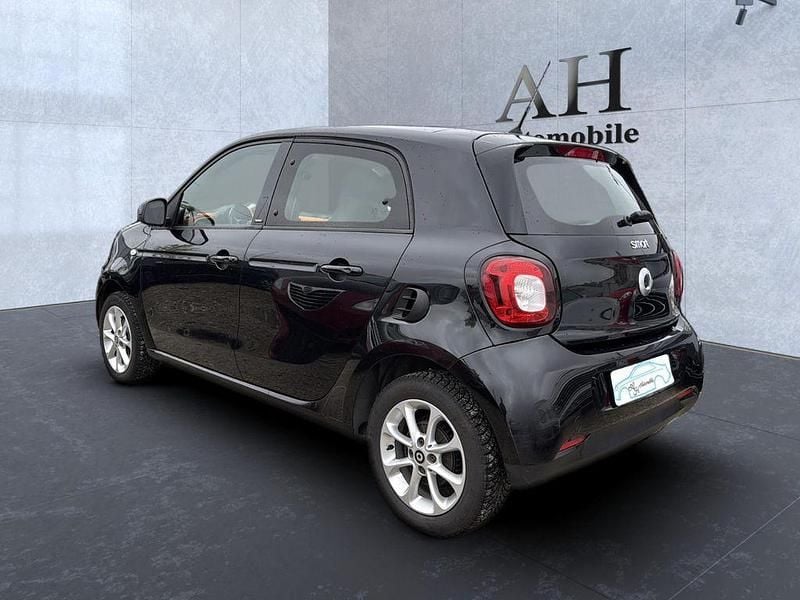 Gebraucht Smart ForFour Passion 71 PS (52 kW) 2015 Schwarz Kleinwagen
