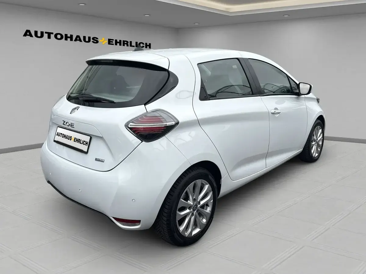 Gebraucht Renault Zoe Experience 50 kW (69 PS) 2020 Gletscherweiss Kleinwagen