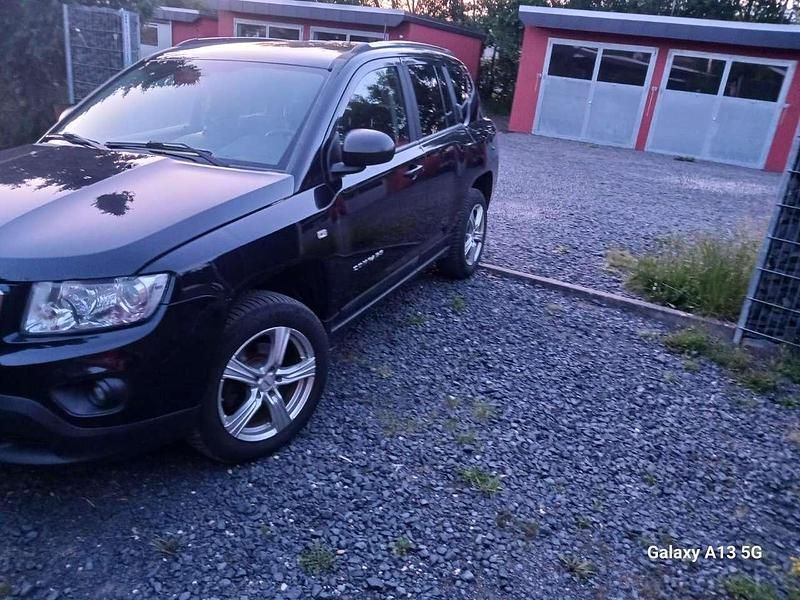 Gebraucht Jeep Compass 163 PS (119 kW) 2011 Blau SUV