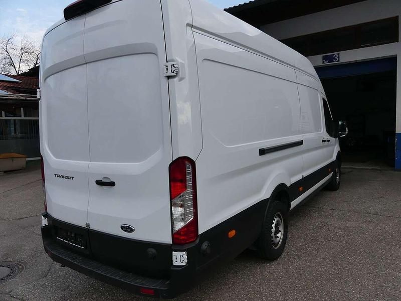 Gebraucht Ford Transit 131 PS (96 kW) 2023 Frostweiß Kleinwagen