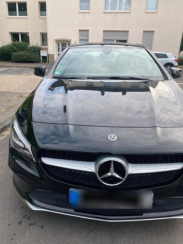 Gebraucht Mercedes CLA180 Edition 122 PS (89 kW) 2017 Schwarz Limousine