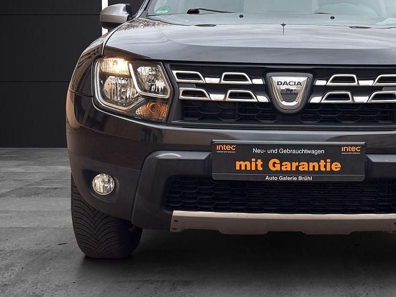 Gebraucht Dacia Duster Lauréate 105 PS (77 kW) 2015 Schwarz SUV