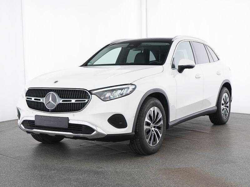 Weiß Gebraucht 2024 Mercedes GLC220 Avantgarde SUV | 52.610 € (Superpreis) - Bild 1/4