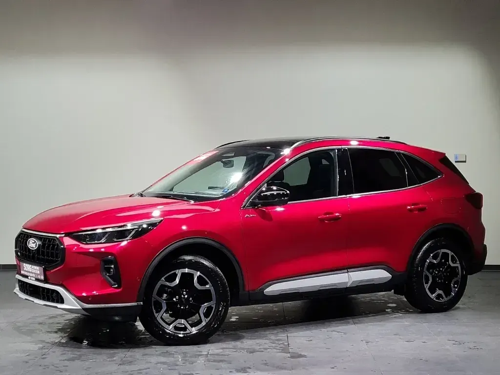 Usado Ford Kuga Active X 180 HP (132 kW) 2024 Vermelho SUV