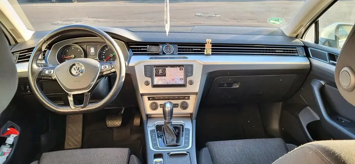 Używany VW Passat 120 KM (88 kW) 2016 Biały Kombi
